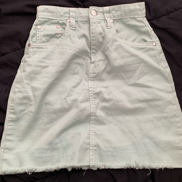 size 00 green skirt - Picture 1 of 3